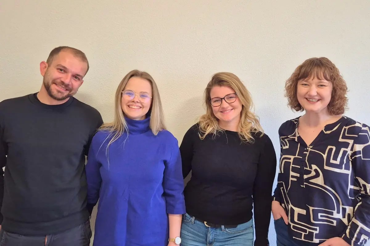 Mitarbeiterinnen und Mitarbeiter von Antares Driver Services